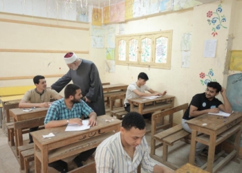 قيادات الأزهر يتابعون امتحان اللغة الإنجليزية لطلاب القسم العلمي بجميع المحافظات
