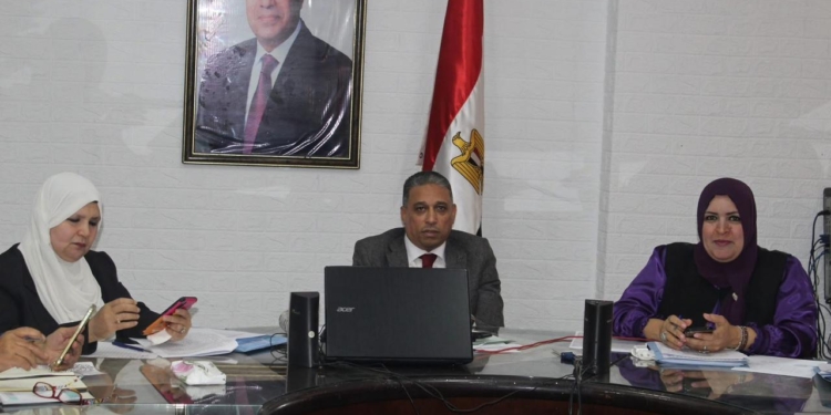 وكيل التعليم بالجيزة لـ العاملين بامتحانات الثانوية العامة: أنتم حائط الصد الأول