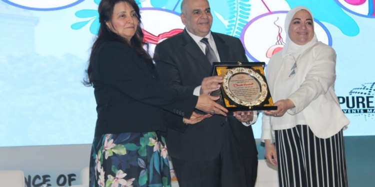 مؤتمر بـ”طب قصر العيني” يسلط الضوء على مجالات الأمراض الباطنية والسكري