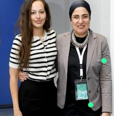 جنا ولاء طالبة الجامعة الألمانية الدولية