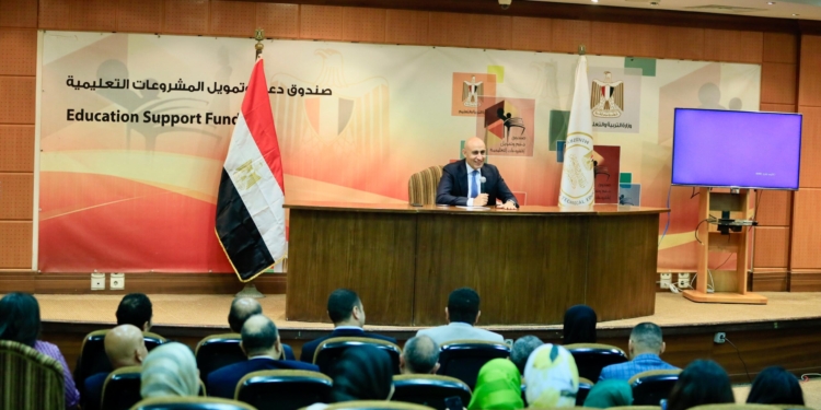 وزير التعليم: اتعاملوا مع امتحانات الثانوية العامة بهدوء لتقليل توتر الطلاب