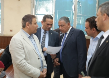 نائبا رئيس جامعة الأزهر يتفقدان لجان امتحانات كلية الهندسة ويتابعان منظومة العمل داخل الكنترولات