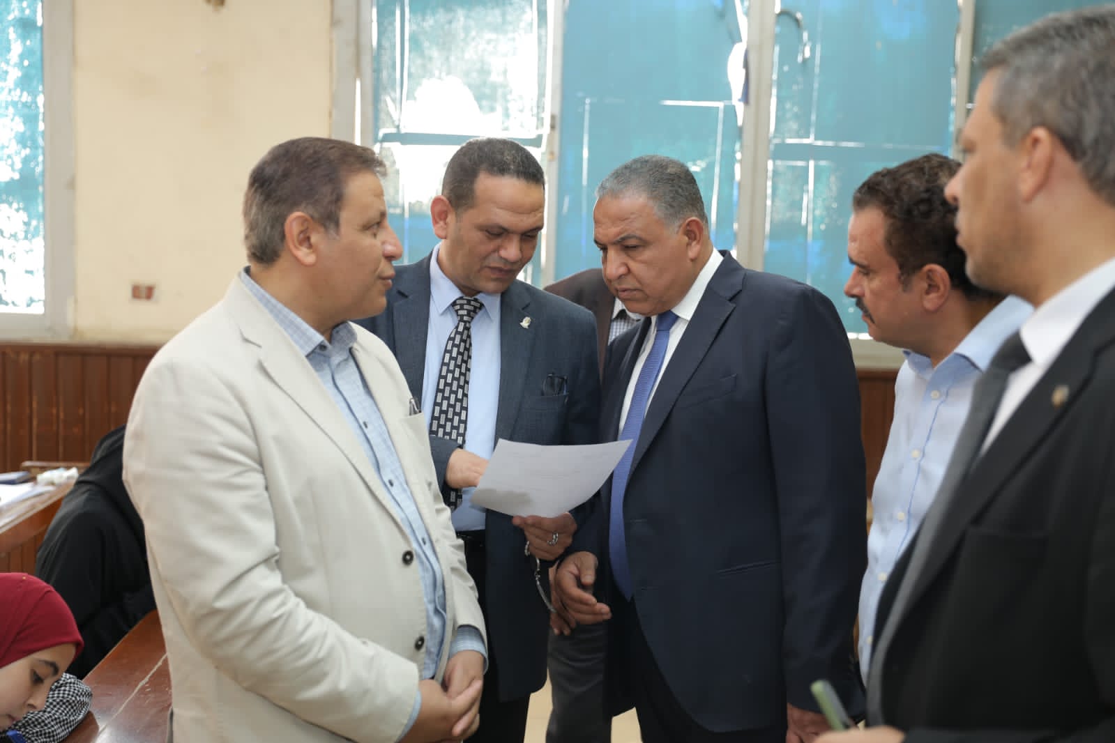 نائبا رئيس جامعة الأزهر يتفقدان لجان امتحانات كلية الهندسة ويتابعان منظومة العمل داخل الكنترولات