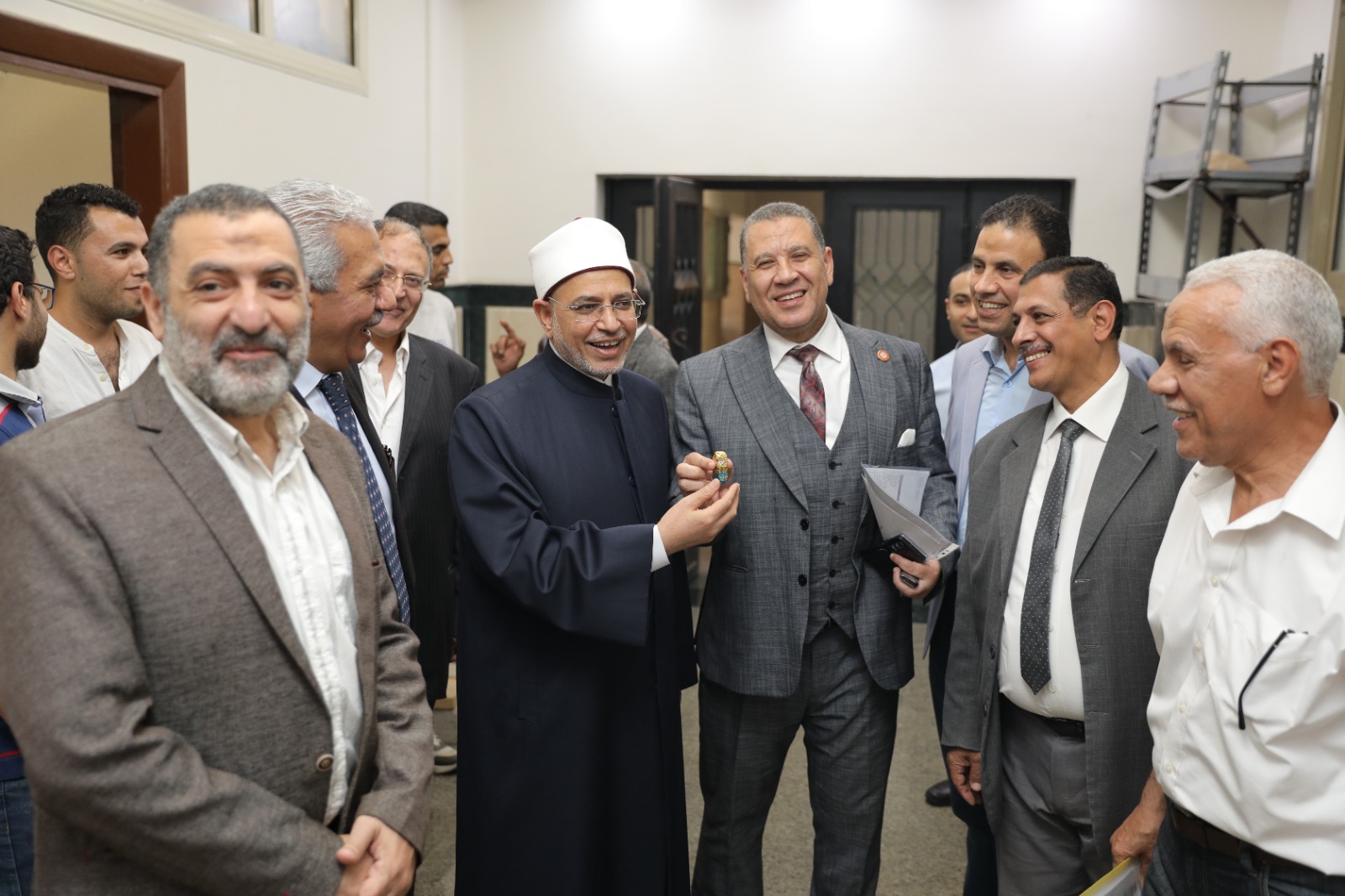 رئيس جامعة الأزهر يهنئ منسوبي الجامعة بعيد الأضحى المبارك عقب عودته من أداء فريضة الحج
