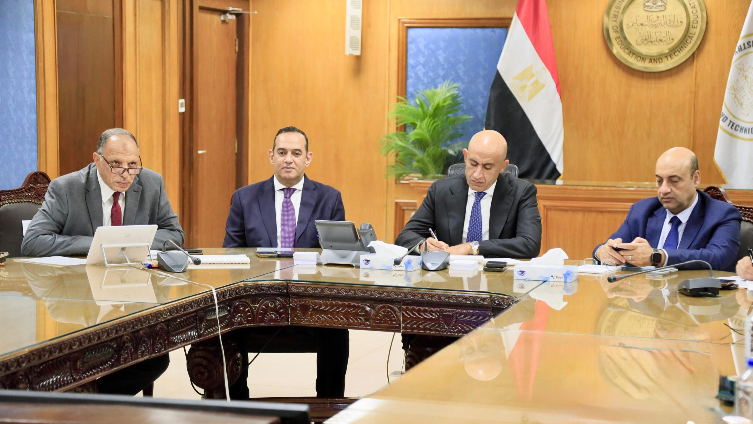 الثانوية العامة 2025.. تطبيق إجراءات تفتيشية صارمة للطلاب قبل دخول اللجان