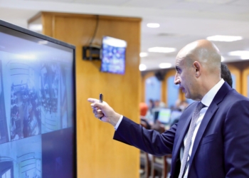 علمي وأدبي.. توزيع المواد الدراسية لطلاب الصف الثاني الثانوي 