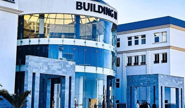 إدراج جامعة سيناء بتصنيف التايمز 2025.. ورئيس الجامعة .. تقديم كل سبل الدعم لتحسين ترتيب الجامعة