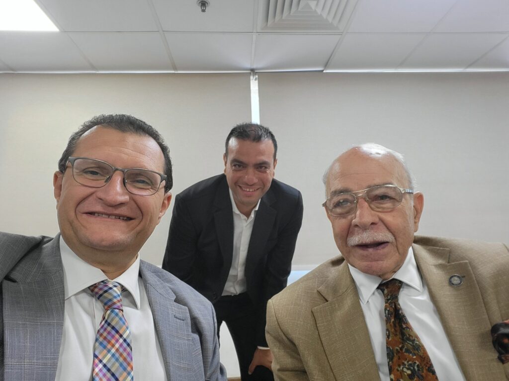 د اشرف محرموصورة مع د كمال درويش