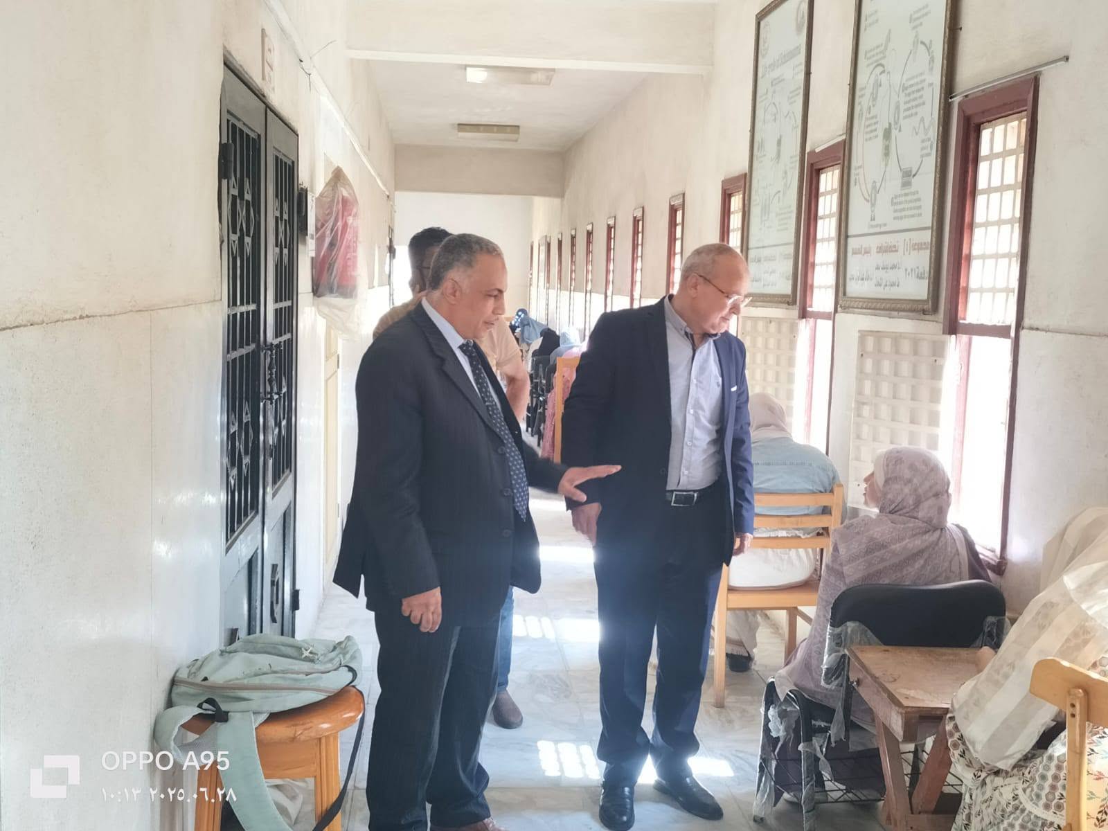 نائب رئيس جامعة الأزهر يتفقد امتحانات كليتي الطب بدمياط ويتابع مستجدات الإنشاءات بالمستشفى الجامعي