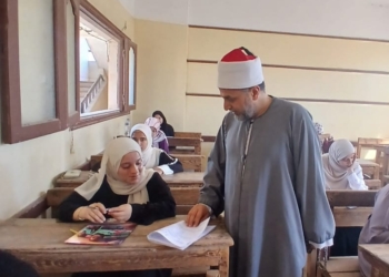 رئيس أزهر الشرقية يتفقد لجان الثانوية الأزهرية 2025 بأبو كبير.. وهدوء يسود امتحان الجغرافيا