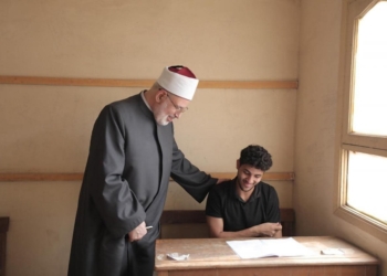 هدوء وارتياح في امتحان الرياضيات التطبيقية بالثانوية الأزهرية 2025