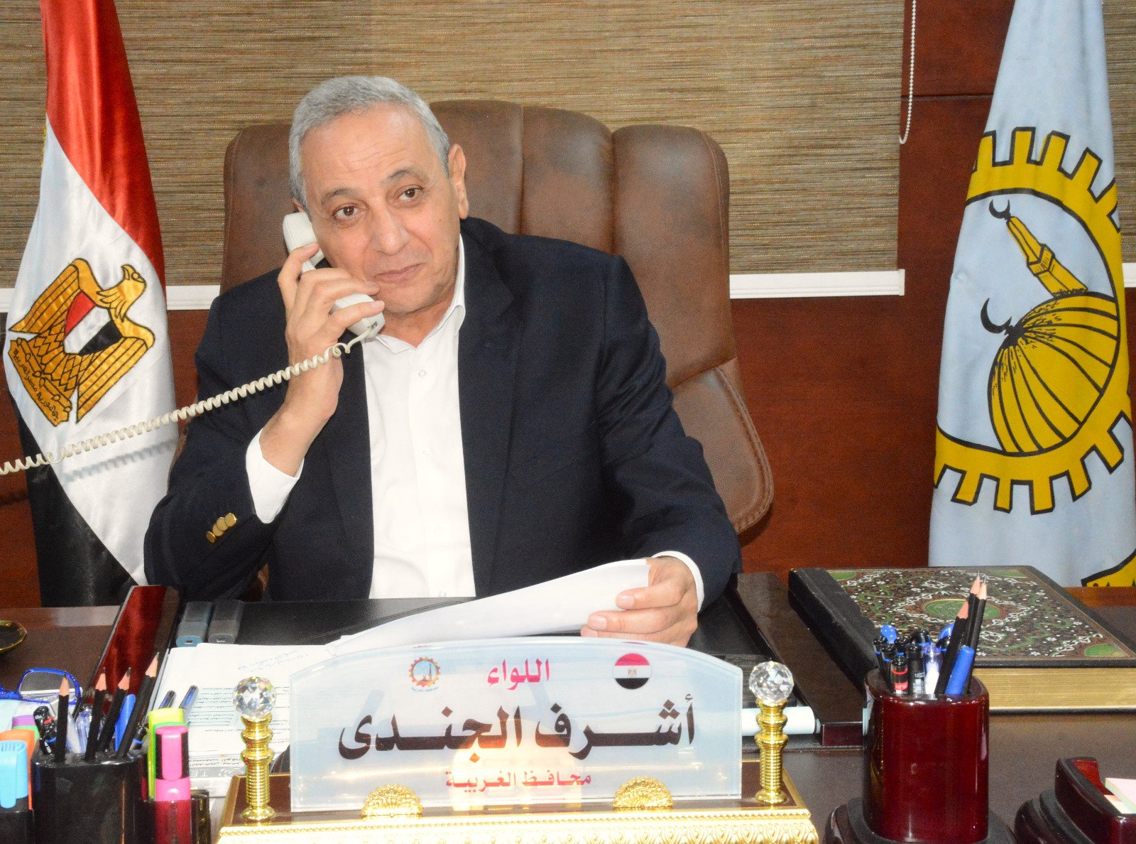 محافظ الغربية مهنئا 3 طالبات أوائل بالدبلومات الفنية: أنتن تاج رأس المحافظة