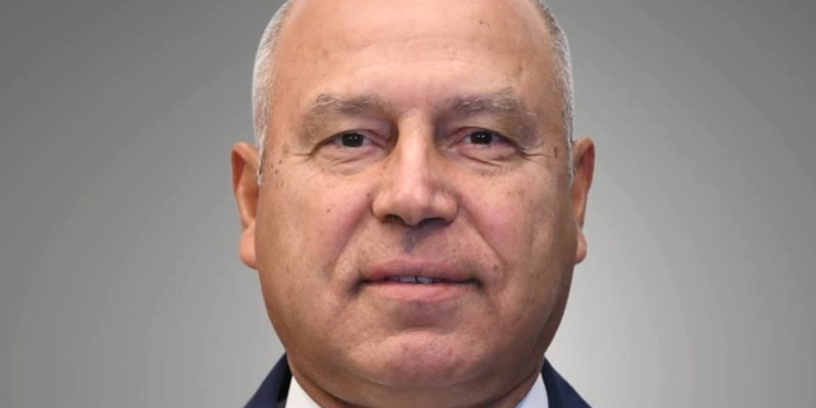 اعتماد نتيجة الدبلوم الفني “فوق المتوسط” لطلاب مركز التكنولوجيا المتميز