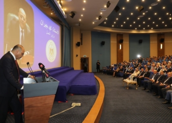 وزير العمل يُشارك بحفل تخرج الدفعة الرابعة لطلاب مدرسة السويدي للتكنولوجيا