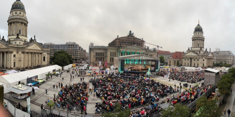 أشرف منصور: مكتب الجامعة الألمانية في منتدى العلوم ببرلين يعكس ثقة ألمانيا في مكانة مصر وخريجيها