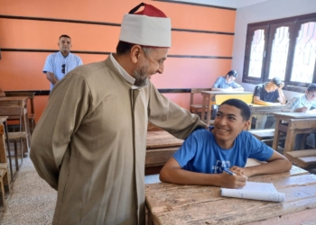 رئيس الشرقية الأزهرية يتفقد لجان منيا القمح ويؤكد على أهمية توفير المناخ التربوي للطلاب