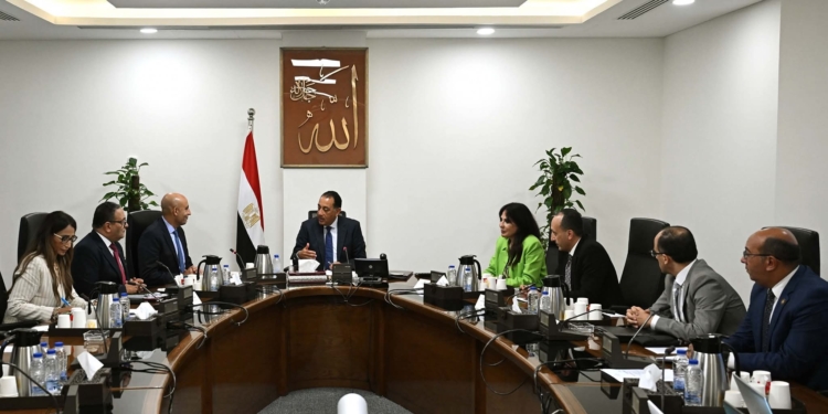 وزير التعليم لـ«مدبولي»: طورنا 94 منهجًا وخفضنا كثافة الفصول لـ50طالبا