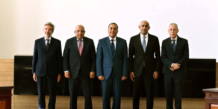 بروتوكول تعاون لإنشاء وتطوير ٥ مدارس للتكنولوجيا التطبيقية بمجالات الكهرباء