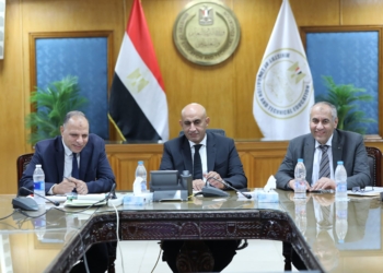 عبداللطيف: حلينا مشكلة الكثافة.. والفصل 50 طالب فقط