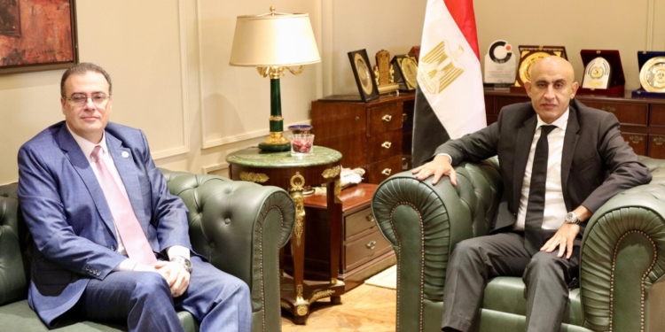  بإعداد قوائم انتظار للناجحين بالامتحان الإلكتروني لمسابقات المعلمين ولم تشملهم التعيينات