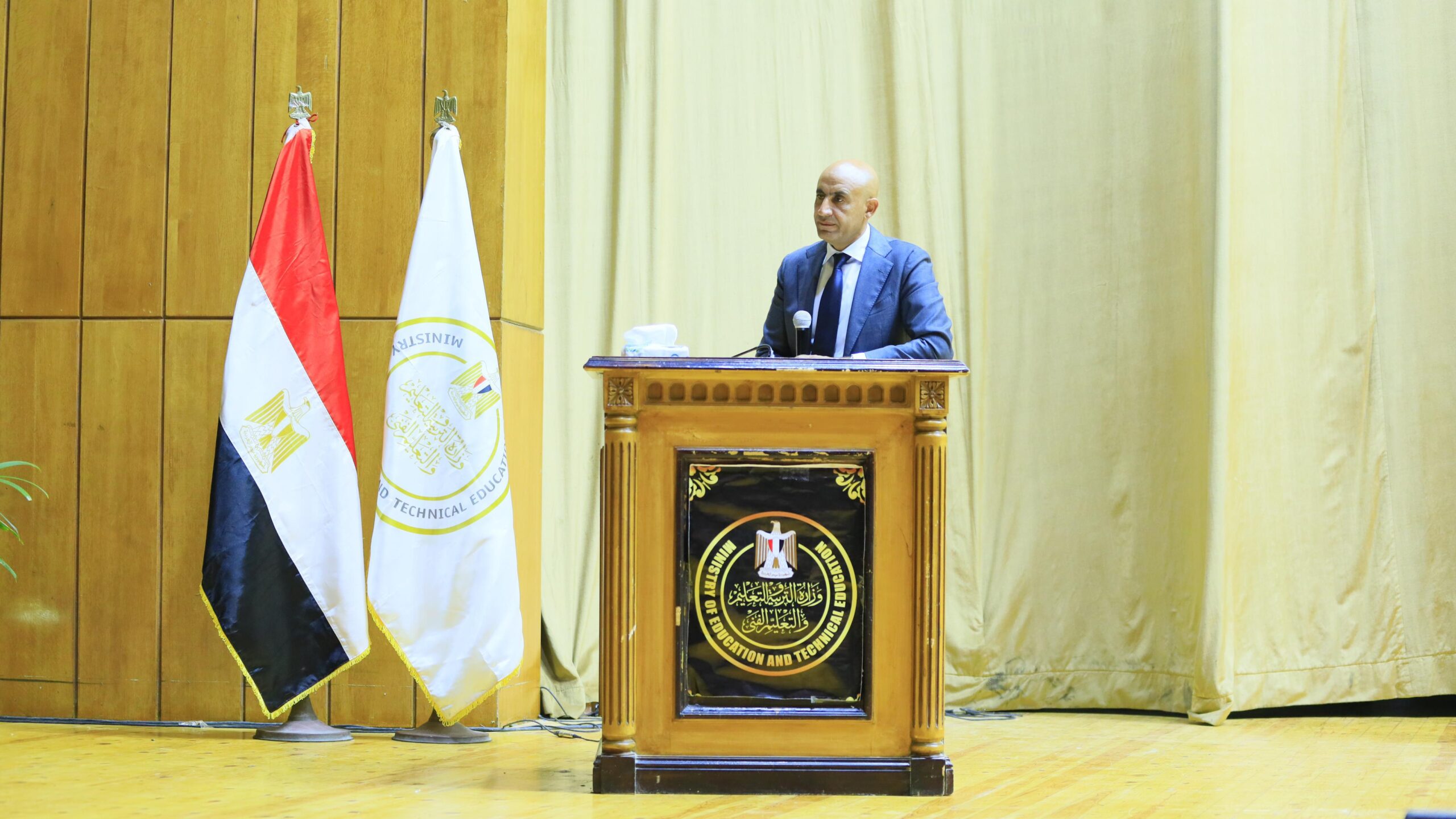 عبداللطيف: العام الدراسي المقبل "عام جودة التعليم"