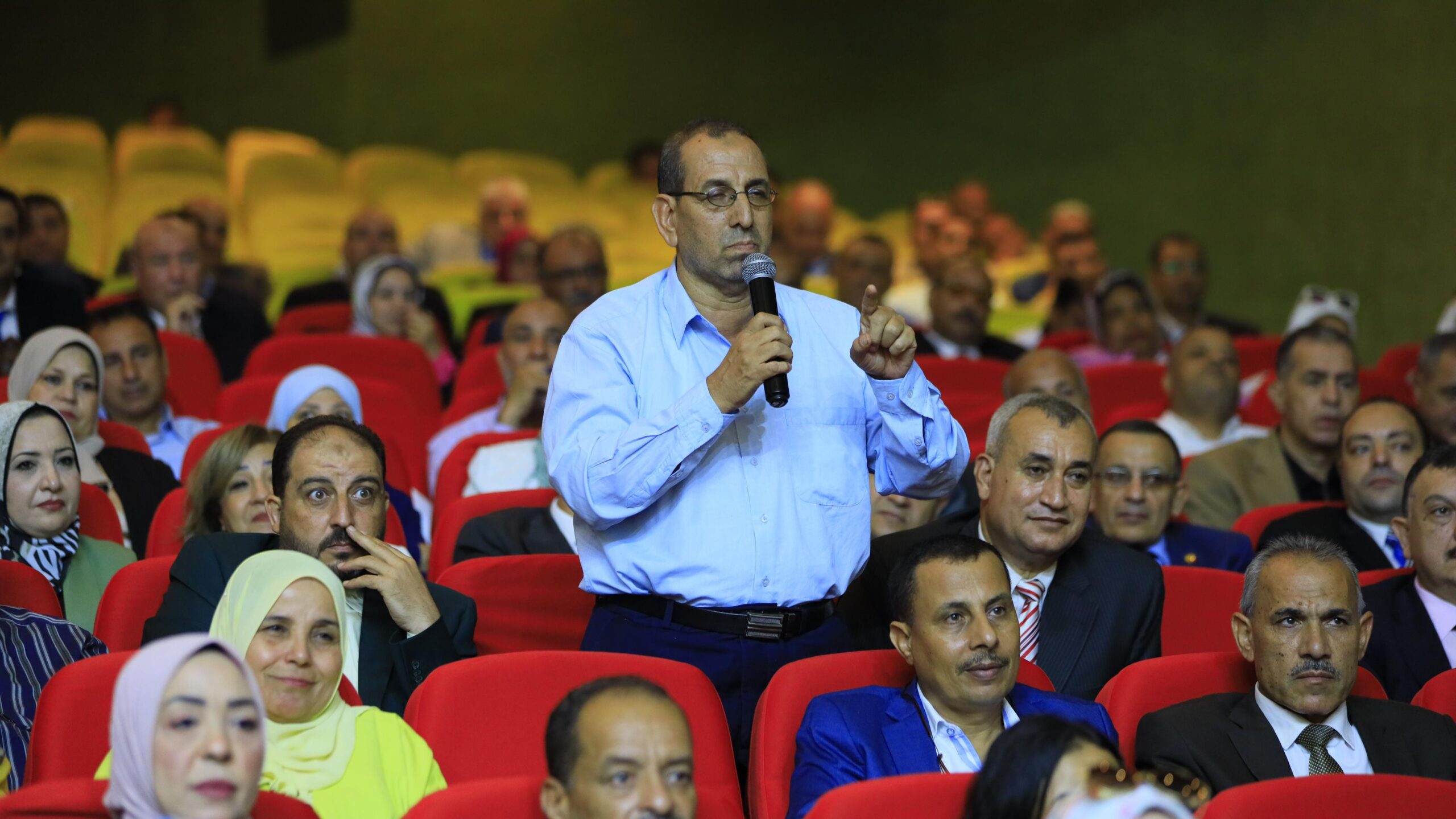 عبداللطيف: المناهج الجديدة وطنية بالكامل وهذه مواعيد تدريب المعلمين عليها 