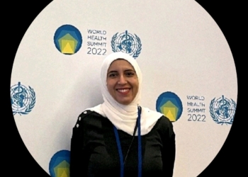 دراسة دولية بمشاركة الجامعة الأمريكية تكشف: التلوث واللا مساواة السياسية يُسرّعان شيخوخة الدماغ