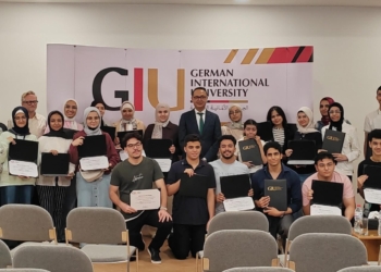 أشرف منصور في احتفاليتي أوائل الجمهورية: 23 عاماً ندعم خلالهم النوابغ المصرية ونأهلهم لسوق العمل بمنح دراسية كاملة