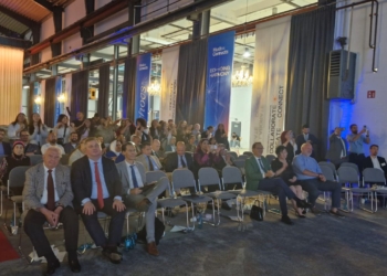 نائب وزير التعليم الألماني: برلين منصة للتواصل.. ومبادرة «كونكتس» تُلهم العالم”