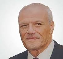 د عبد الحى عبيد وتكريم مستحق 