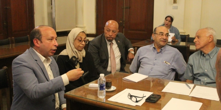 طب قصر العيني تبحث استراتيجية زراعة الأعضاء وتضع توصيات تنفيذية