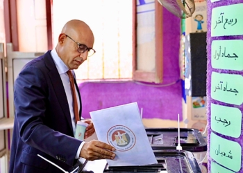 وزير التعليم يدلي بصوته بانتخابات مجلس الشيوخ 2025