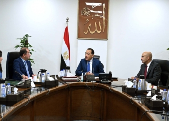 “مدبولي” يُتابع ملفات العمل المشتركة بين وزارتي المالية والتربية والتعليم