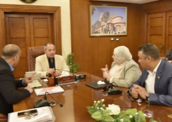 محافظ بورسعيد يعلن قبول جميع المتقدمين لرياض الأطفال بنسبة 100%