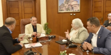 محافظ بورسعيد يعلن قبول جميع المتقدمين لرياض الأطفال بنسبة 100%