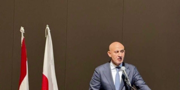 بدء تطوير منهج تكنولوجيا المعلومات والاتصالات والبرمجة بالتعاون مع اليابان