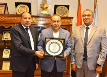 محافظ أسيوط يستقبل نائب رئيس جامعة الأزهر: إشادة بدور الجامعة في نشر الفكر الوسطي ودعم التنمية