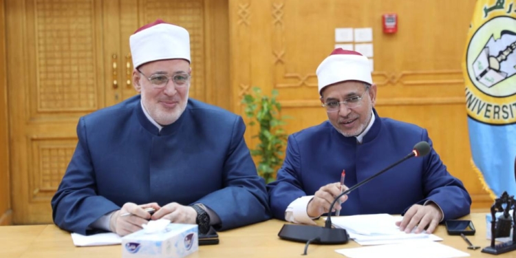 مجلس جامعة الأزهر يهنئ الأمة الإسلامية بمولد النبي وإعلان كليات جديدة