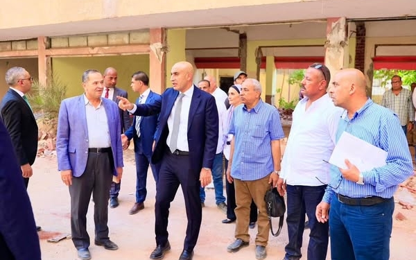 وزير التعليم يتفقد أعمال تجهيز مدارس بغمرة والقصر العيني وتحويلها إلى "يابانية"