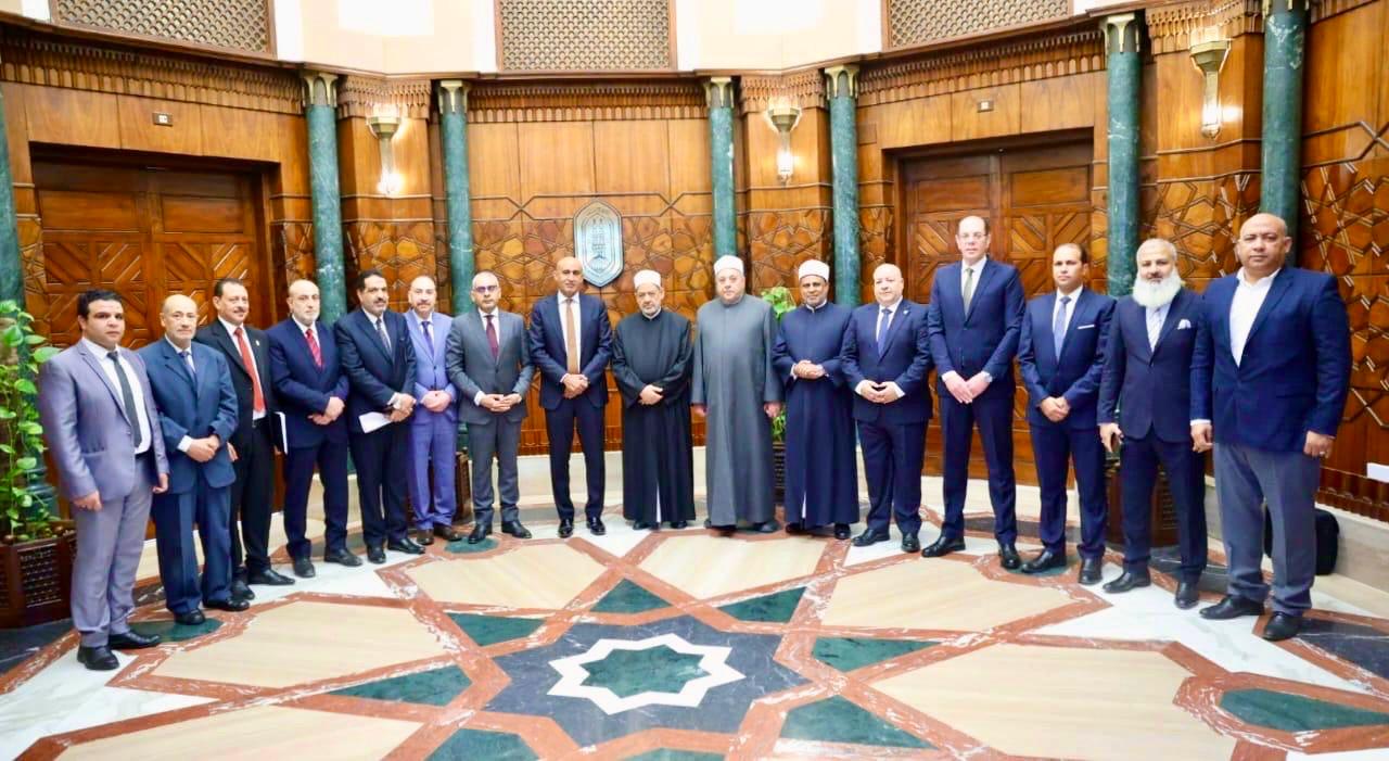 "الطيب" و"عبداللطيف" يتفقا على ضرورة استعادة مكانة المدرسة والتعاون لتدريس التربية الدينية
