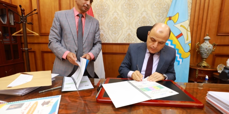 محافظ كفر الشيخ يعتمد نتيجة ملاحق الشهادة الإعدادية بنسبة نجاح 94.36% 
