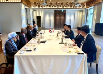 «عبداللطيف» يبحث مع أعضاء البرلمان الياباني  تعزيز الشراكات بمجالات التعليم