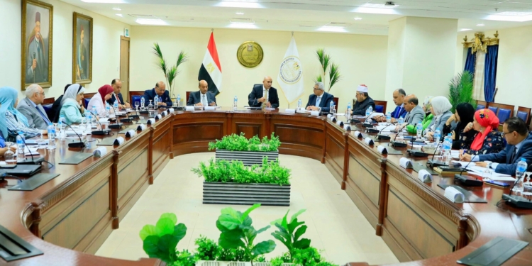 «الأعلى للتعليم» يوافق على تطبيق البكالوريا العام المقبل ويؤكد أنها نقلة نوعية