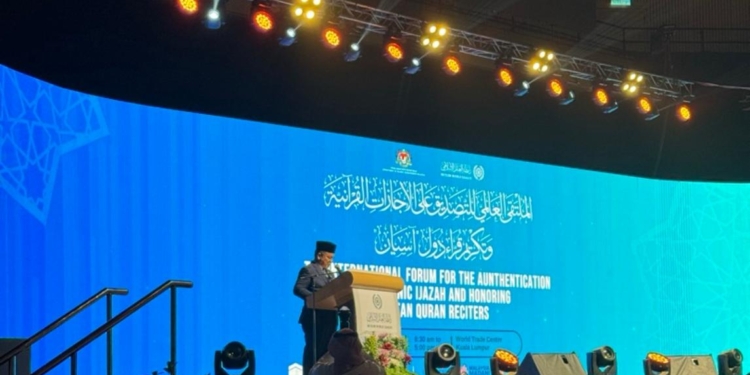 ماليزيا تبرز دورها المتنامي في رعاية القرآن الكريم وحفظته