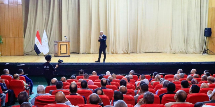 وزير التعليم يوضح مفهوم «مستوى متقدم» للمواد المتخصصة بالبكالوريا المصرية