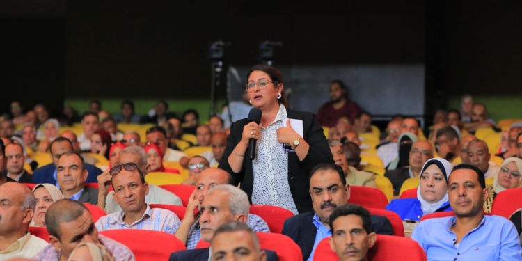 «عبداللطيف» ردا على مخاوف قلة الكليات المتاحة لمسارات البكالوريا: متقلقوش