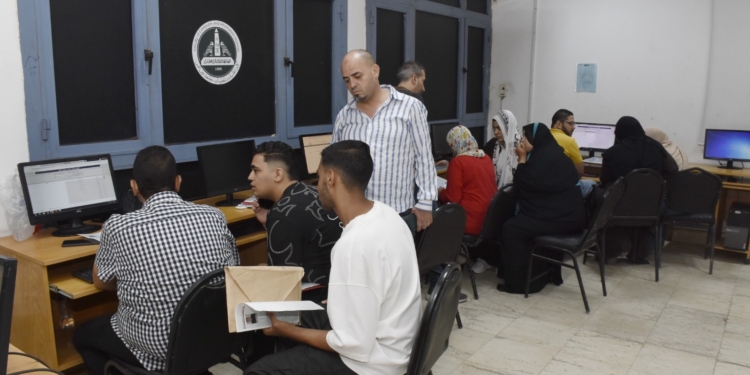 تنسيق المرحلة الثالثة.. معامل الحاسبات بالجامعات الحكومية مستمرة في تقديم الدعم الفني