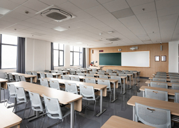 تجديد شامل للمدارس في إندونيسيا لتعزيز التعليم