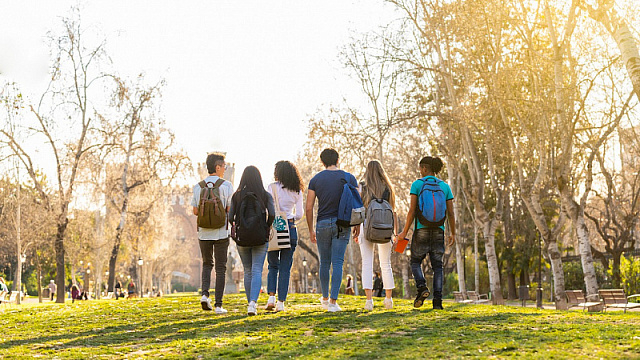 محافظة أرجنتينية تفتتح أول مدرسة ثانوية ريفية