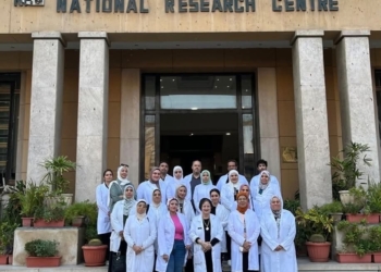 قافلة طبية للقومى للبحوث في بولاق تكشف على 2500 مواطن وتقدم العلاج مجانا